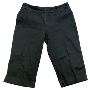 Covington 16 Petite Capris - Black
